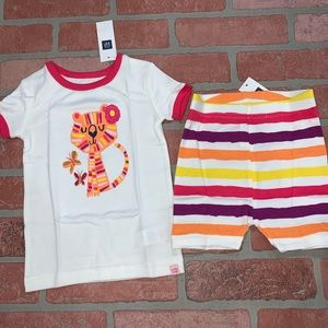 baby gap pajamas girls 12-18, 18-24, 2T, 3T or 4T